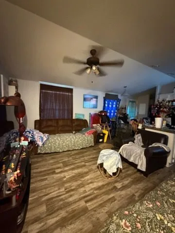 Chandler Mobile 21