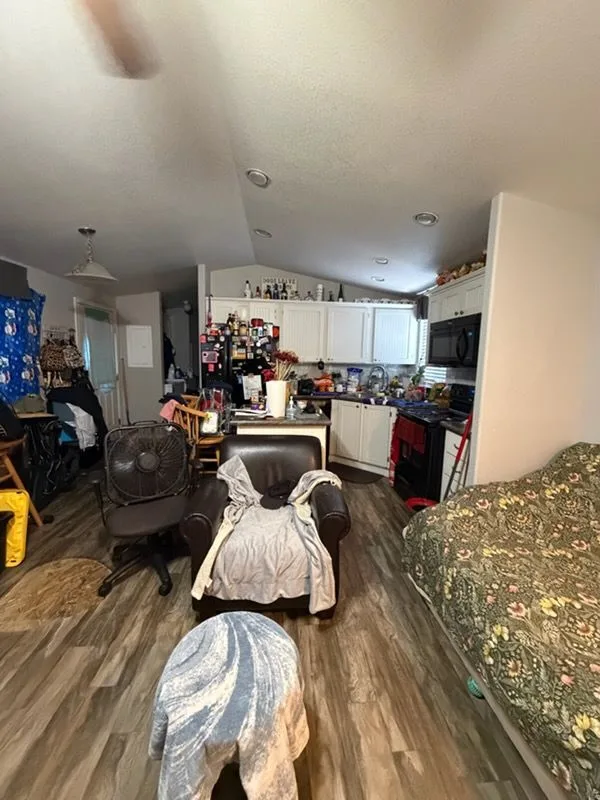 Chandler Mobile 23