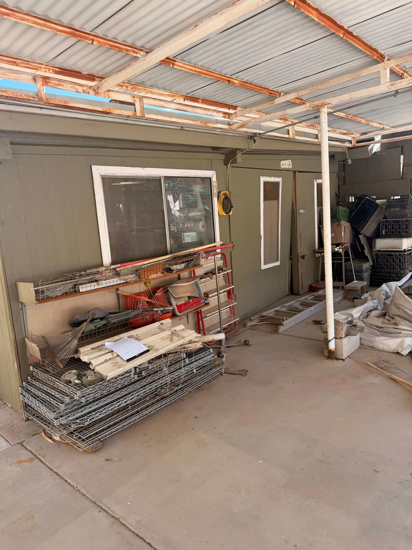 1702-e-eva-st-phoenix-az-85020-24