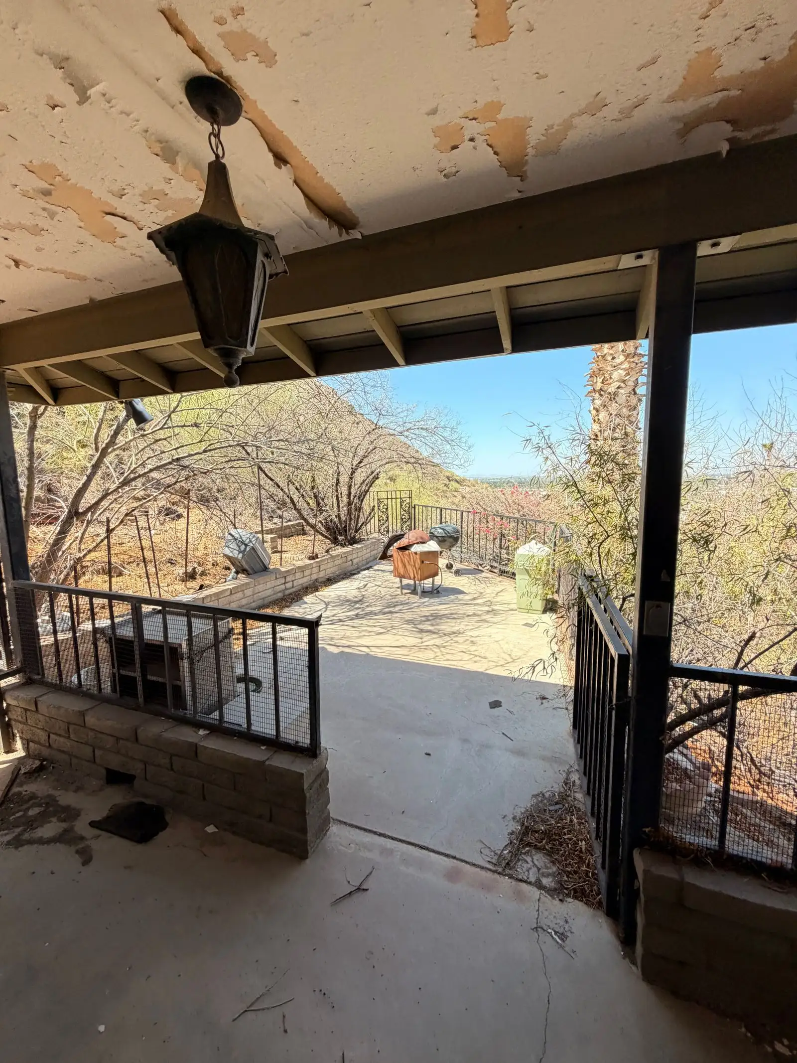 1702-e-eva-st-phoenix-az-85020-21