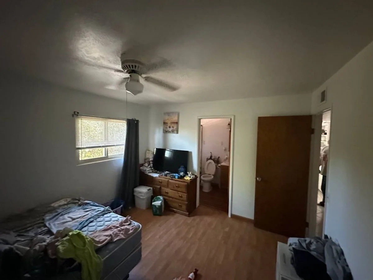 9071835