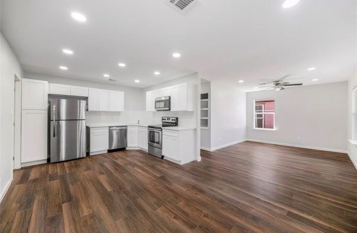 12611-s-coast-dr-houston-tx-77047-5