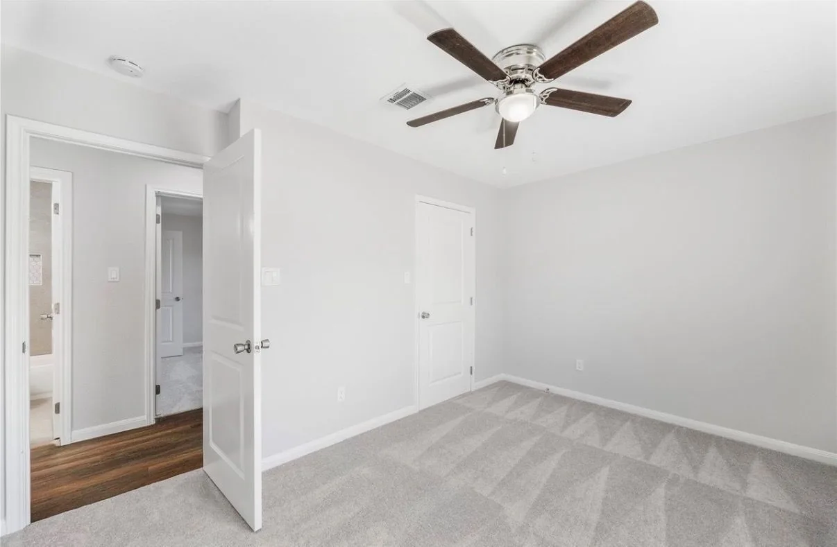 12611-s-coast-dr-houston-tx-77047-10