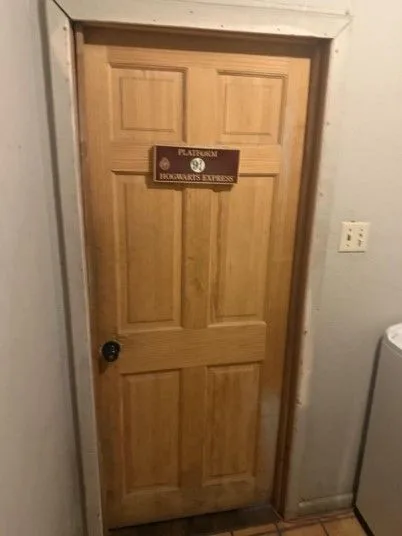 9085878