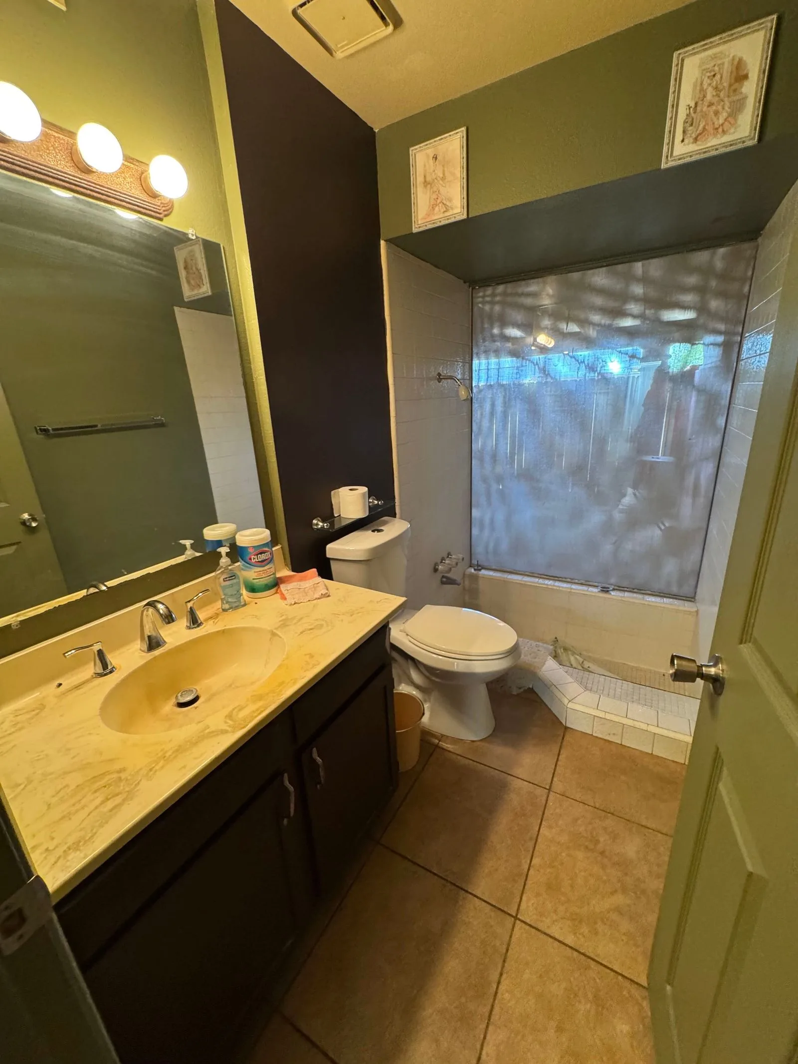 8 - 4751 Palmaire Dr