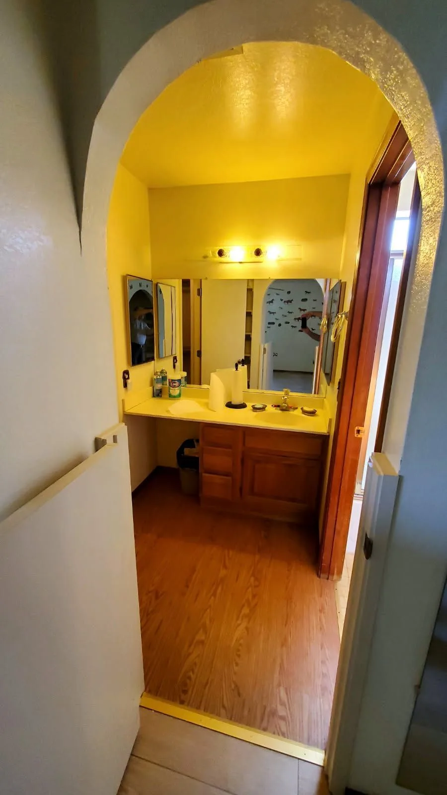 14 - 2320 E Dragon Ave
