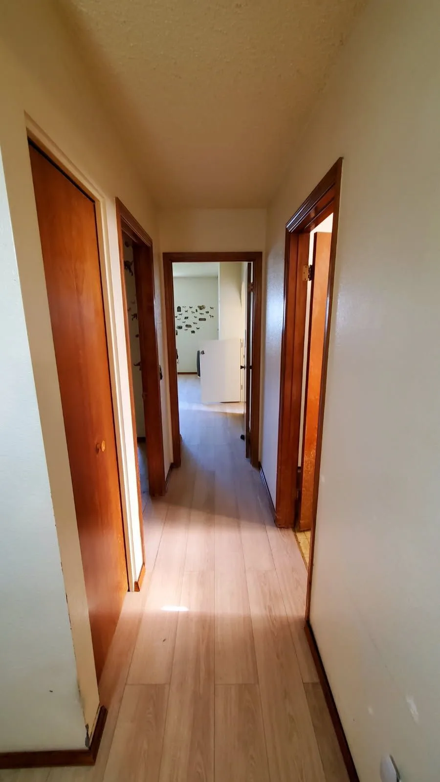 11 - 2320 E Dragon Ave
