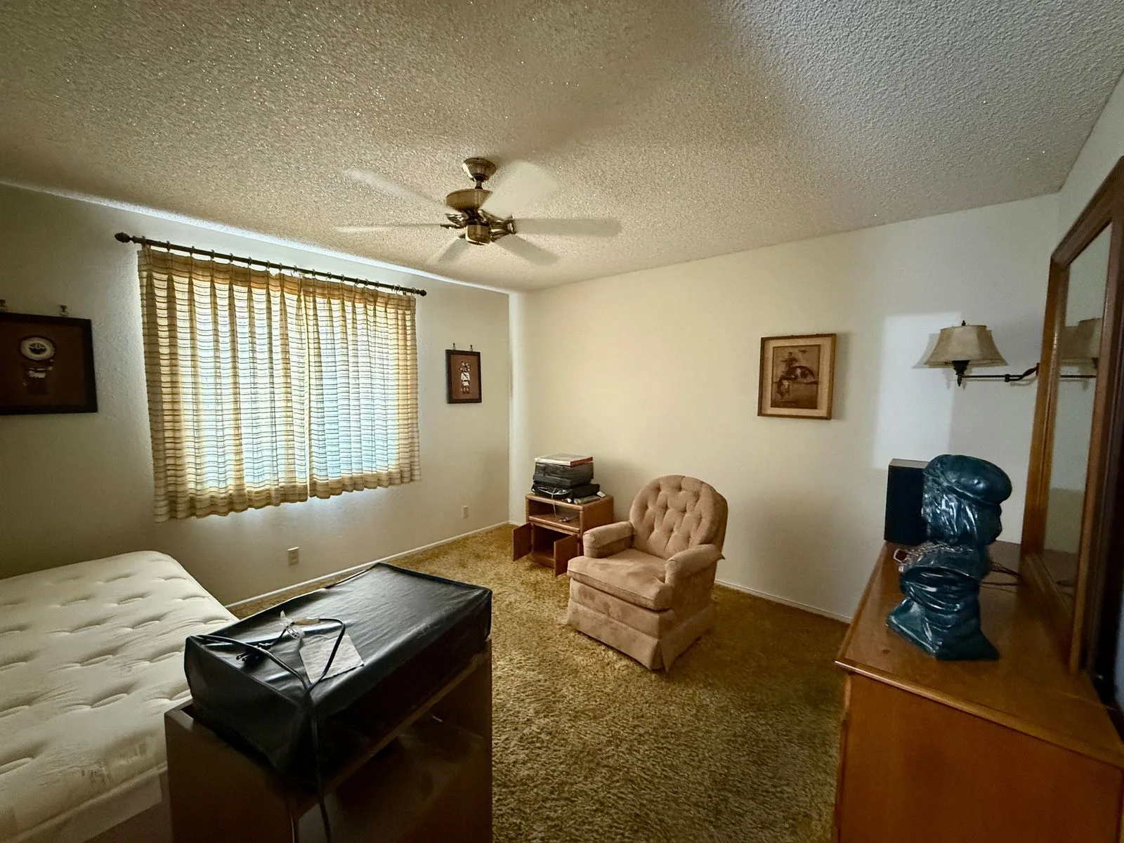 Escondido (3)
