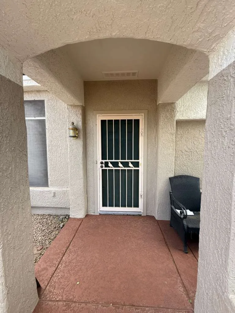 147th Ln (35)