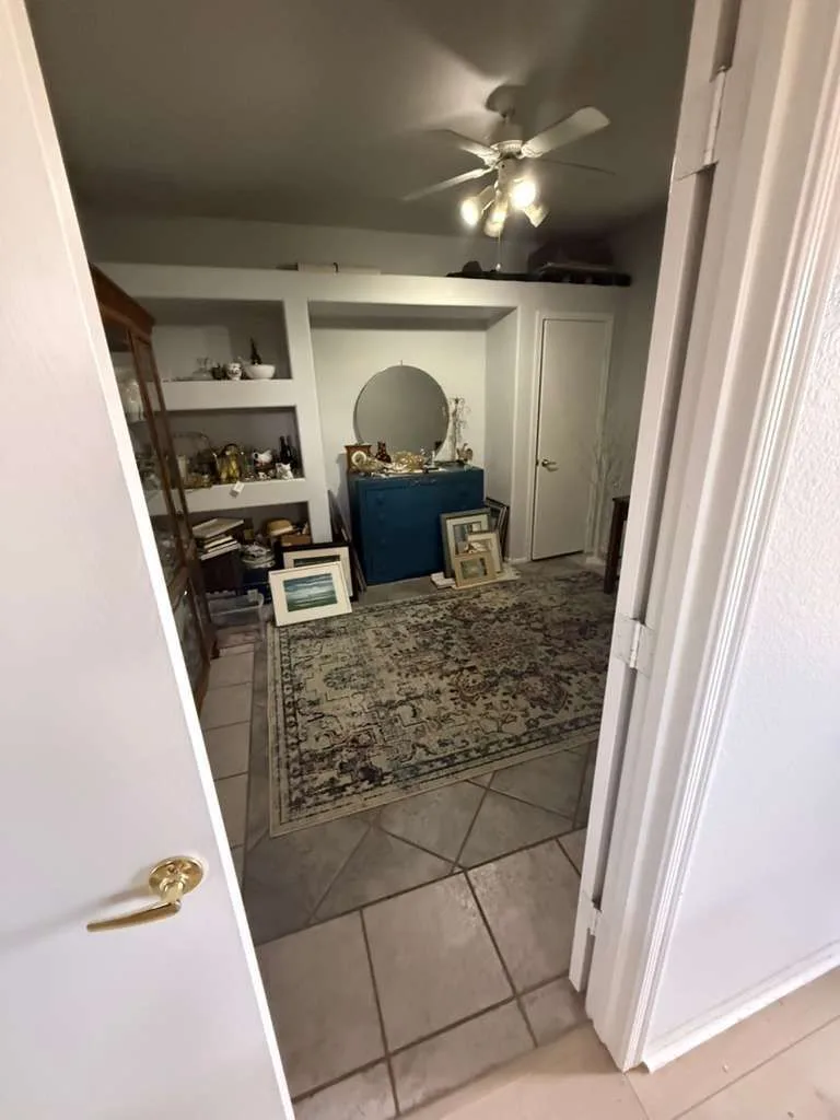 147th Ln (28)