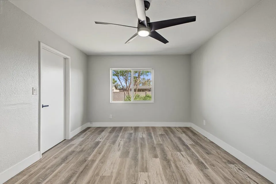 012 — 17605 N 9th Ave, Phoenix, AZ 85023