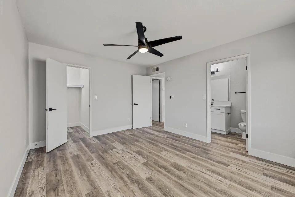 013 — 17605 N 9th Ave, Phoenix, AZ 85023