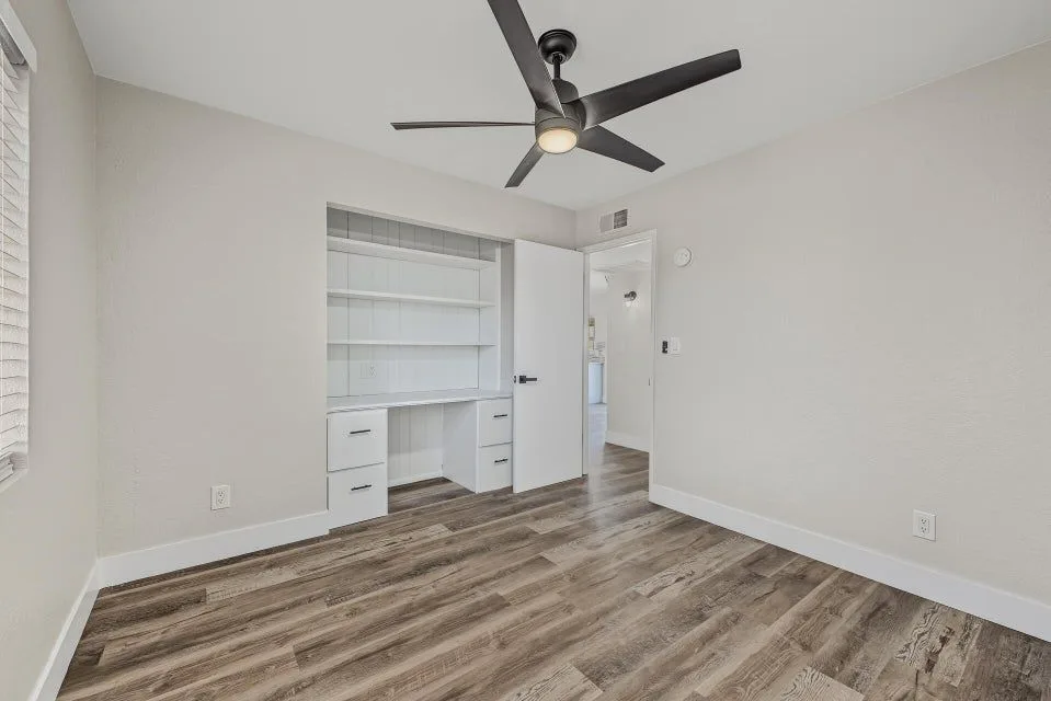 016 — 17605 N 9th Ave, Phoenix, AZ 85023