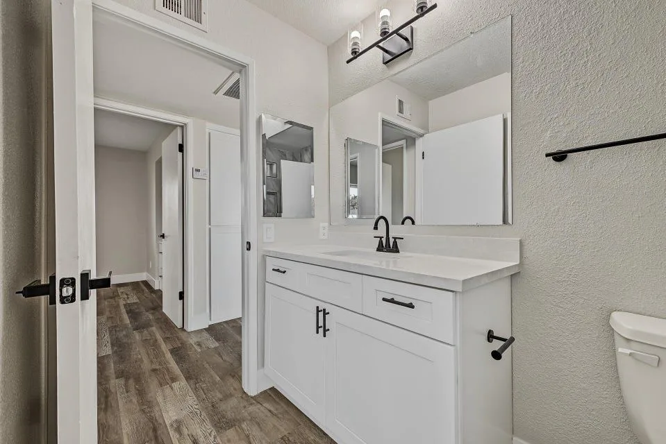 018 — 17605 N 9th Ave, Phoenix, AZ 85023
