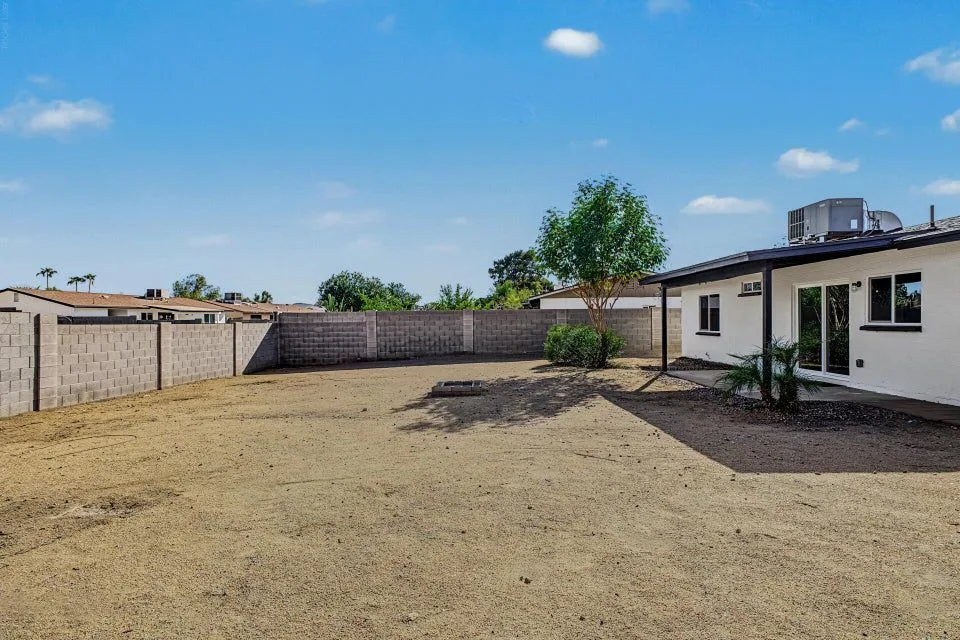 022 — 17605 N 9th Ave, Phoenix, AZ 85023