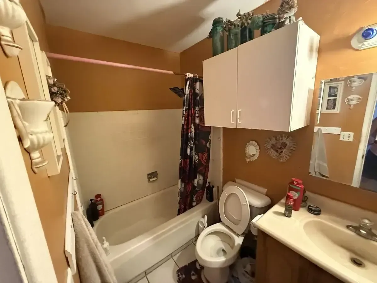 listings_Ucy5_-4jknUvD_TzHUi7o_images_tGgBb3LL03Wc