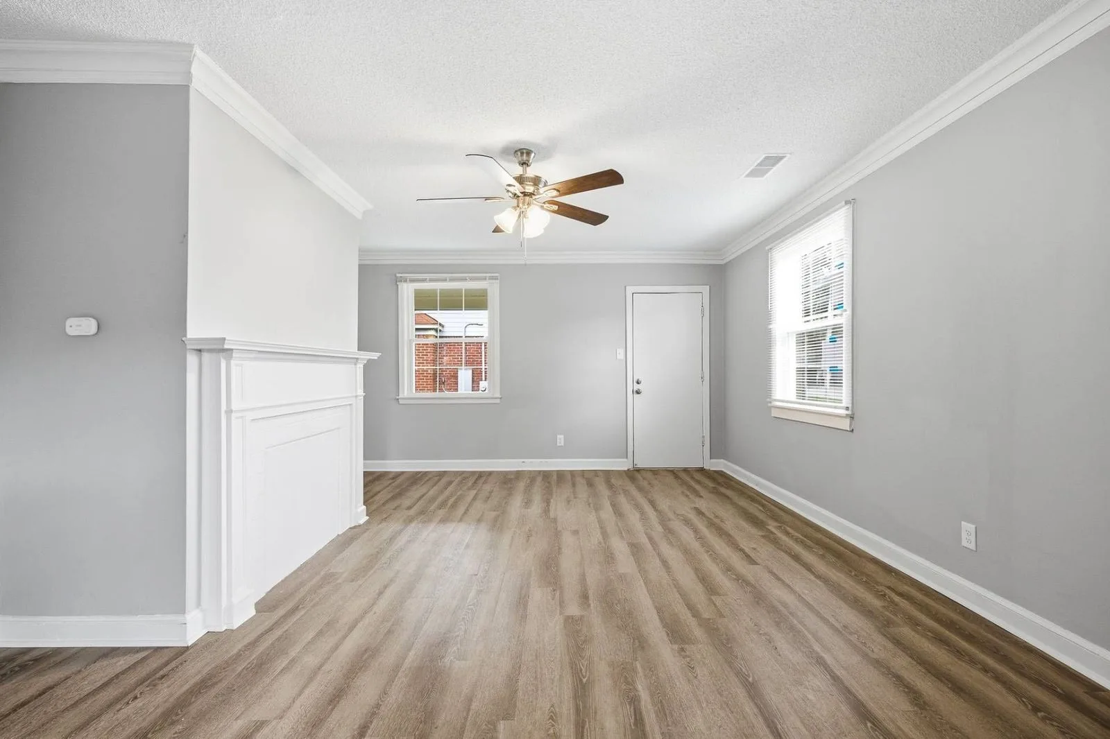 1698_Edward_Ave-7