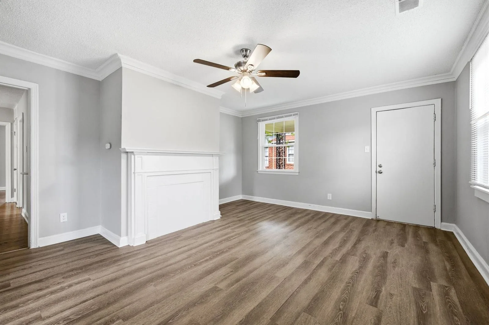 1698_Edward_Ave-8