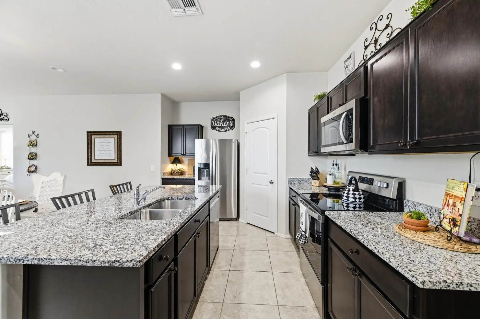 12-print-35251-W-San-Ildefanso-Ave-7