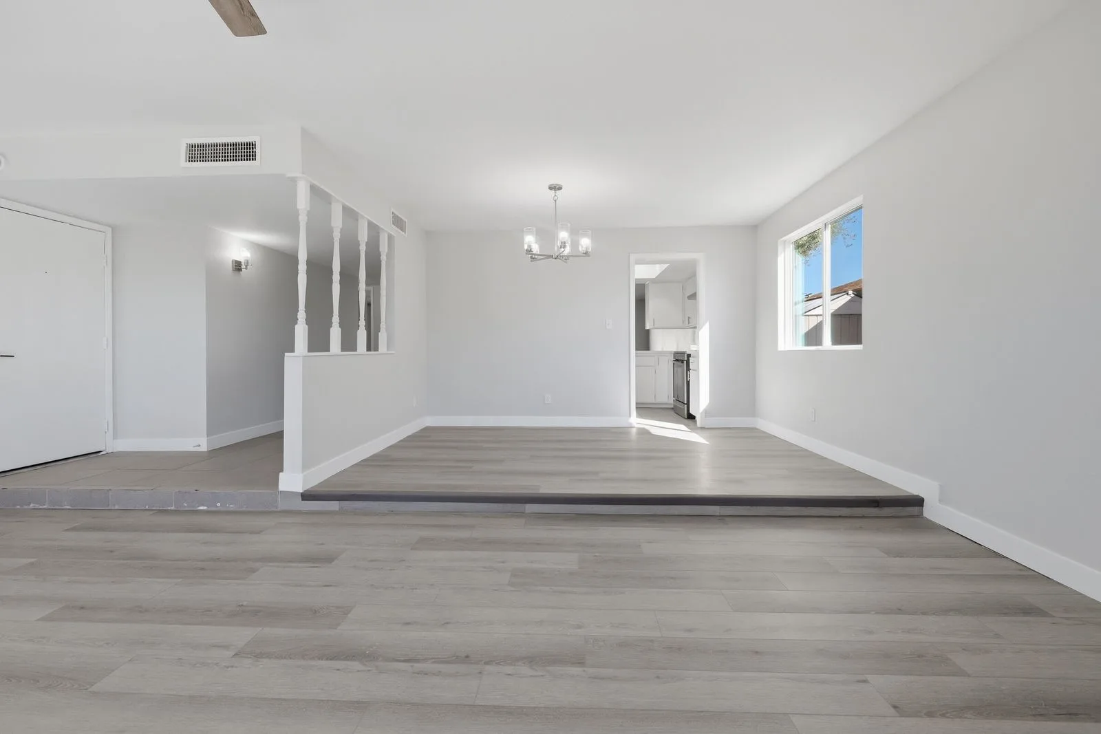 007 — 6420 W College Dr, Phoenix, AZ 85033