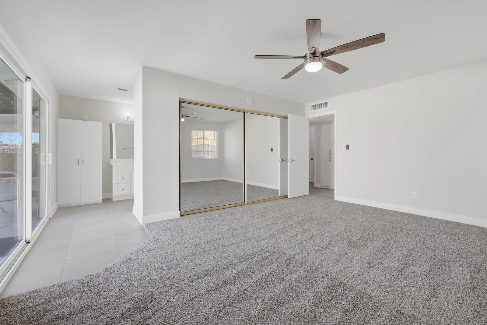 019 — 6420 W College Dr, Phoenix, AZ 85033