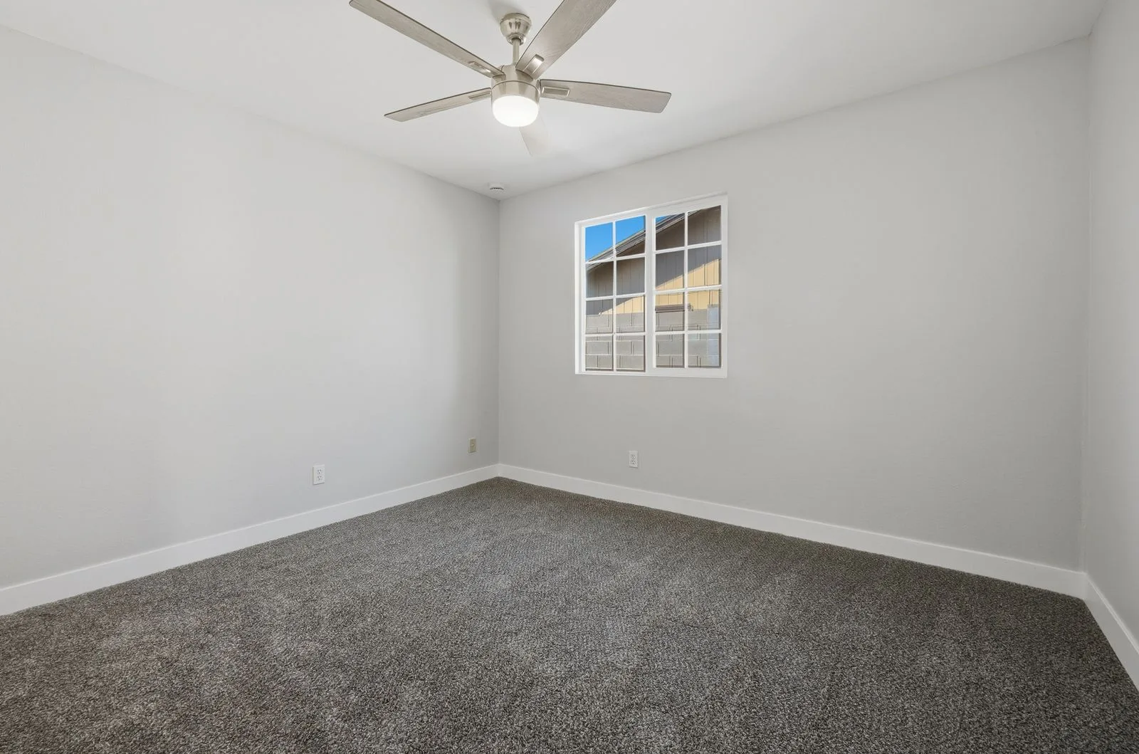 024 — 6420 W College Dr, Phoenix, AZ 85033