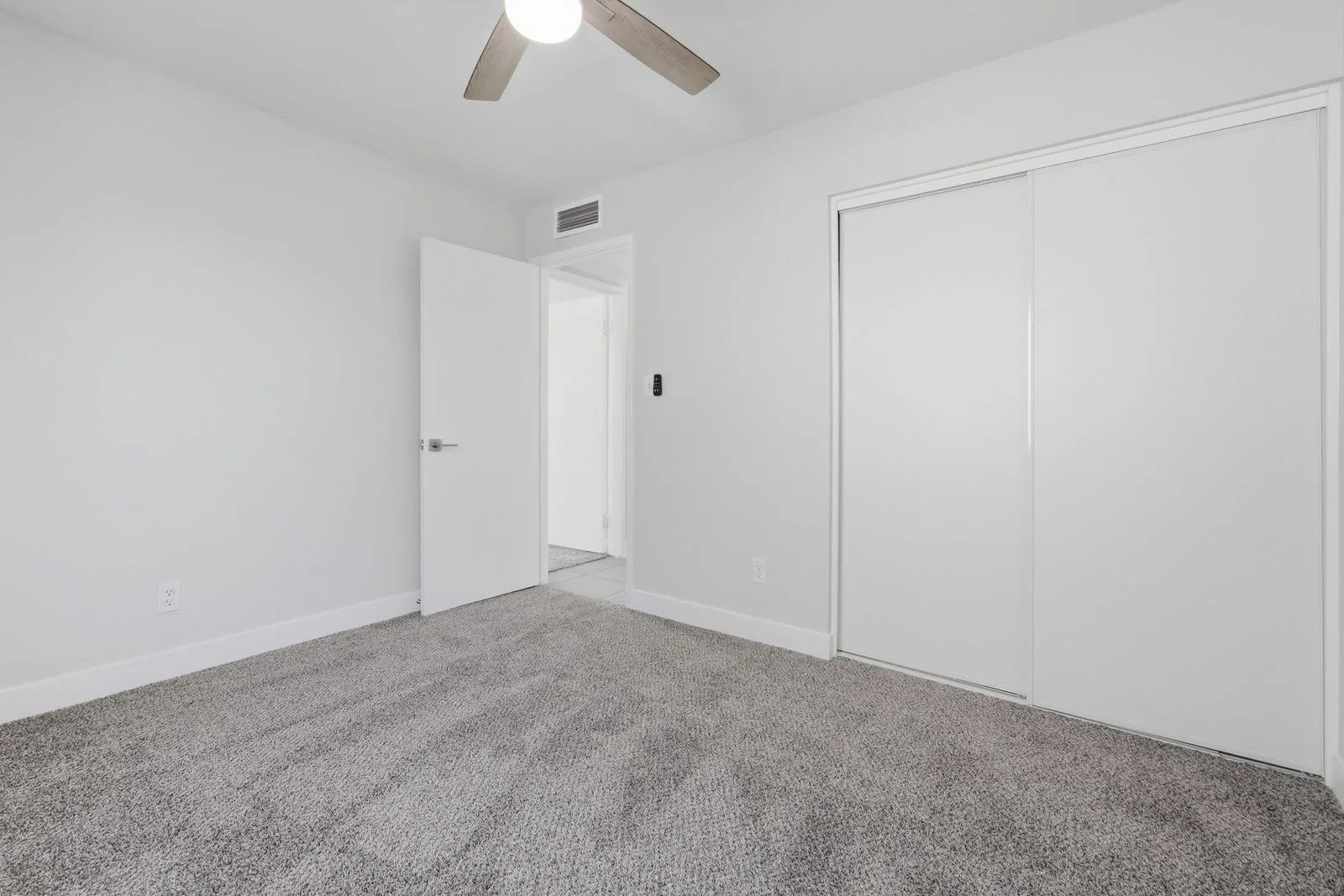 025 — 6420 W College Dr, Phoenix, AZ 85033