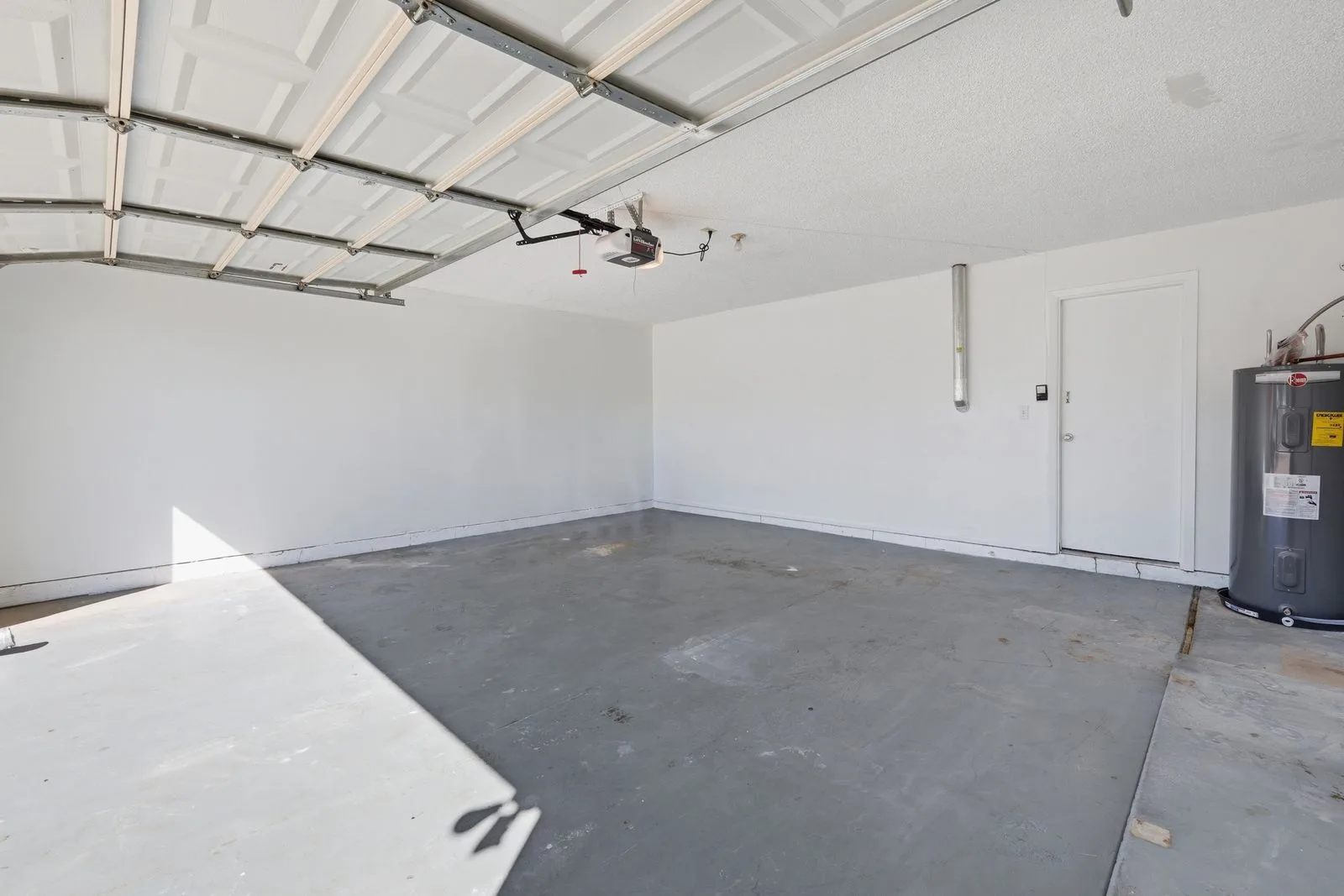 030 — 6420 W College Dr, Phoenix, AZ 85033