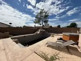 MEf9d9db4df8da00e6e300a11e729208eb.jpeg