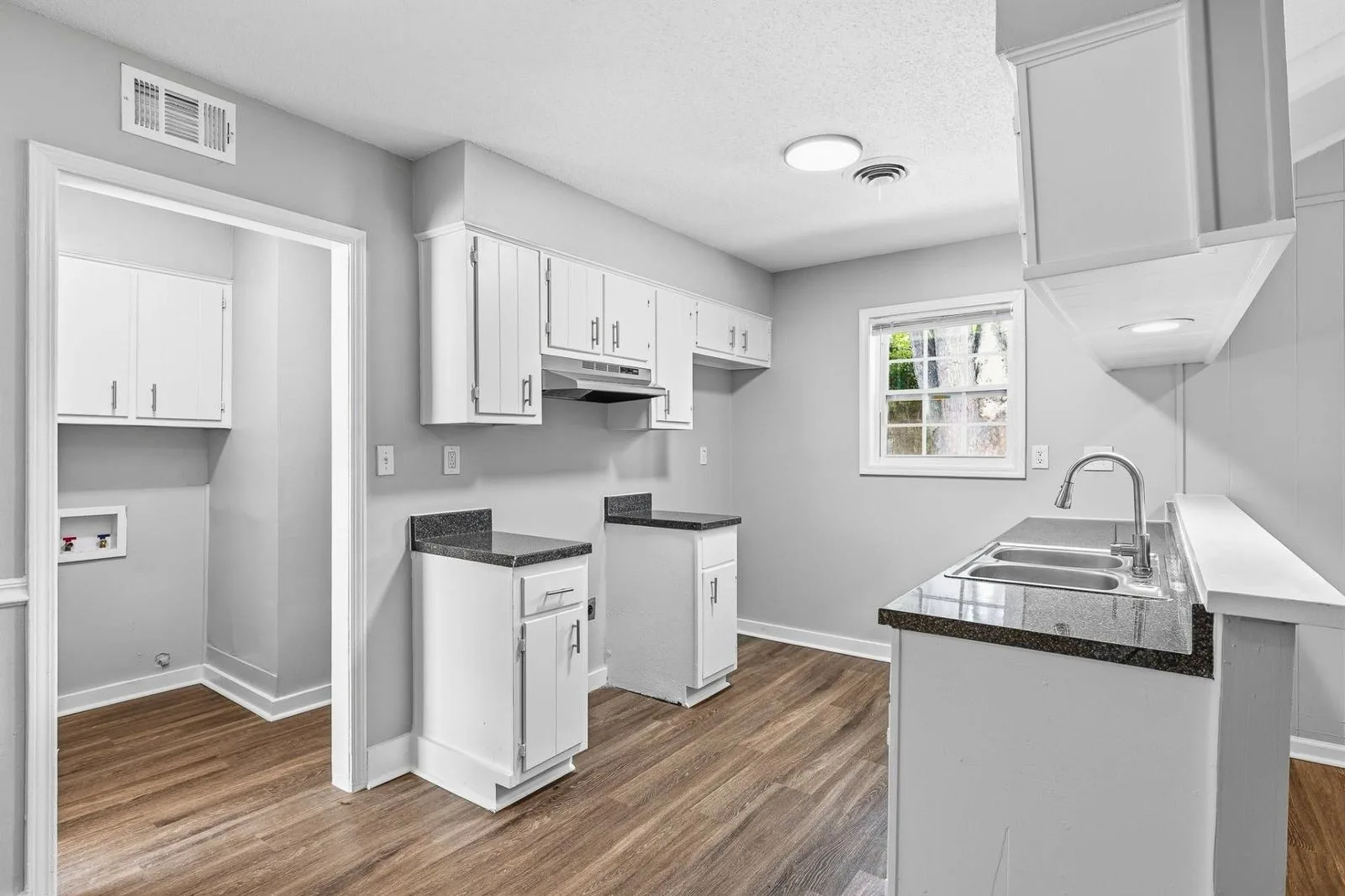 3718_Wordsworth_Ave-12
