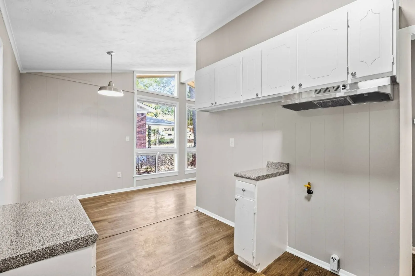 2278_Arlene_Ave-16