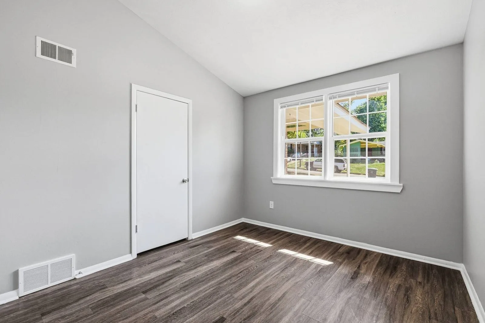 2278_Arlene_Ave-17