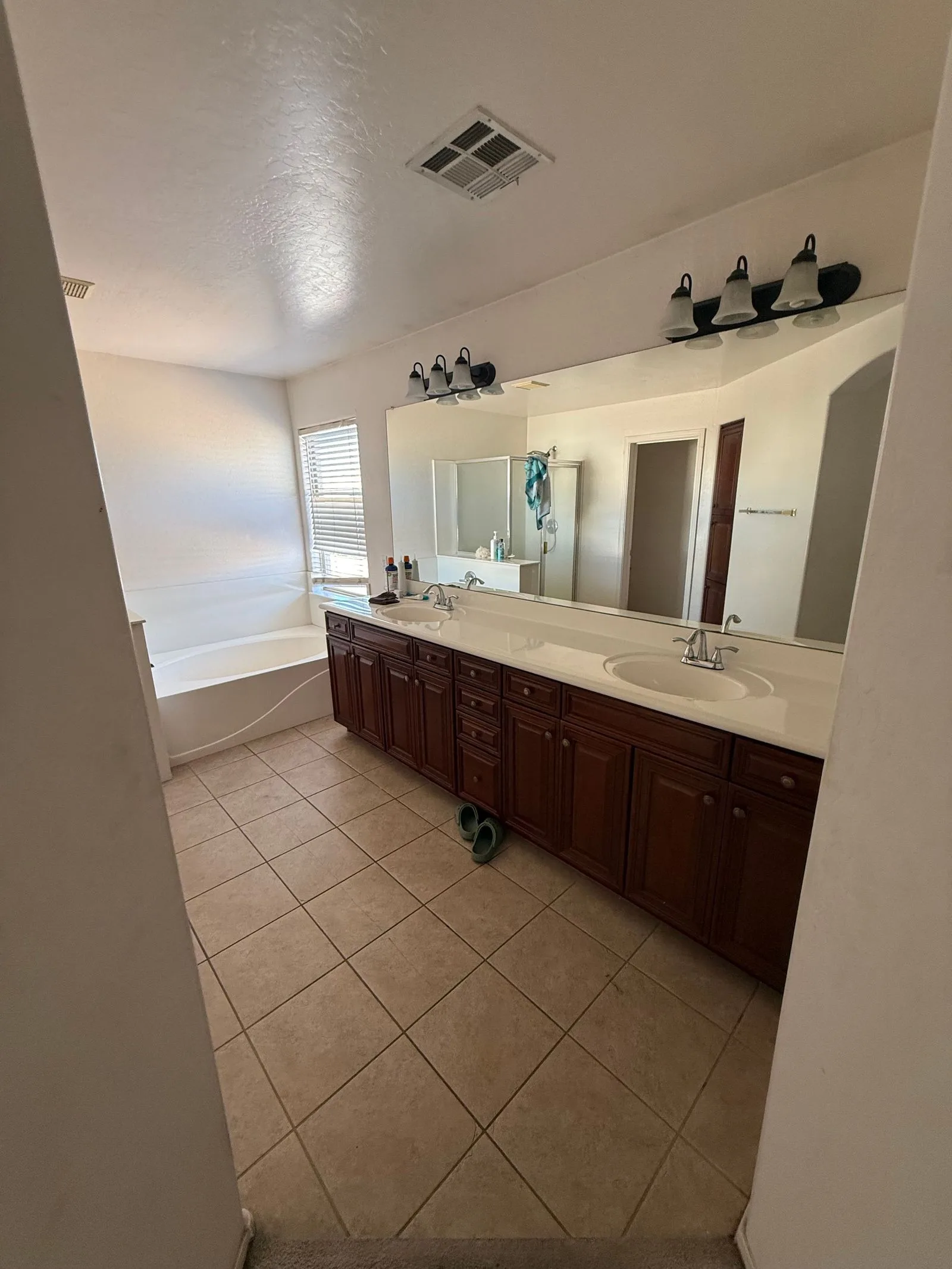 IMG_0568 — 10414 W Roanoke Ave, Avondale, AZ 85392