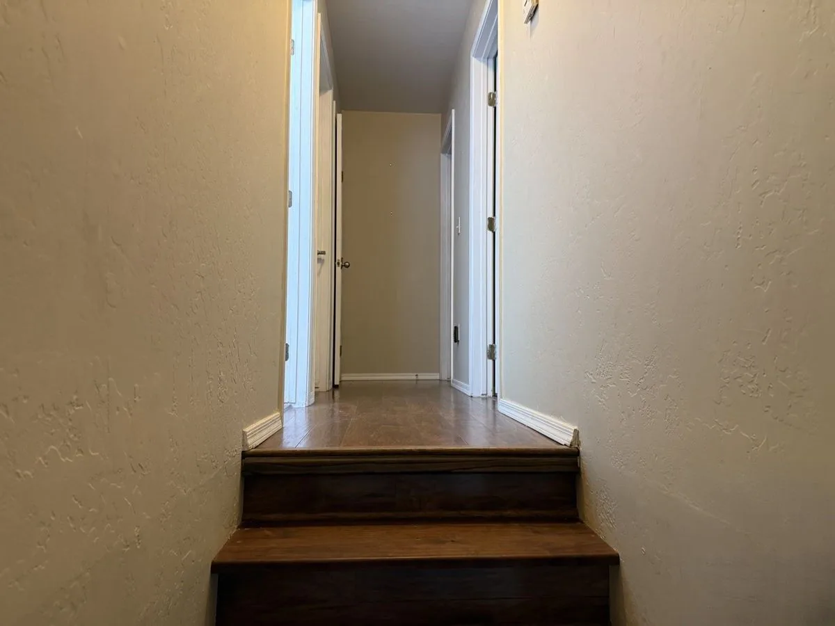 9386390