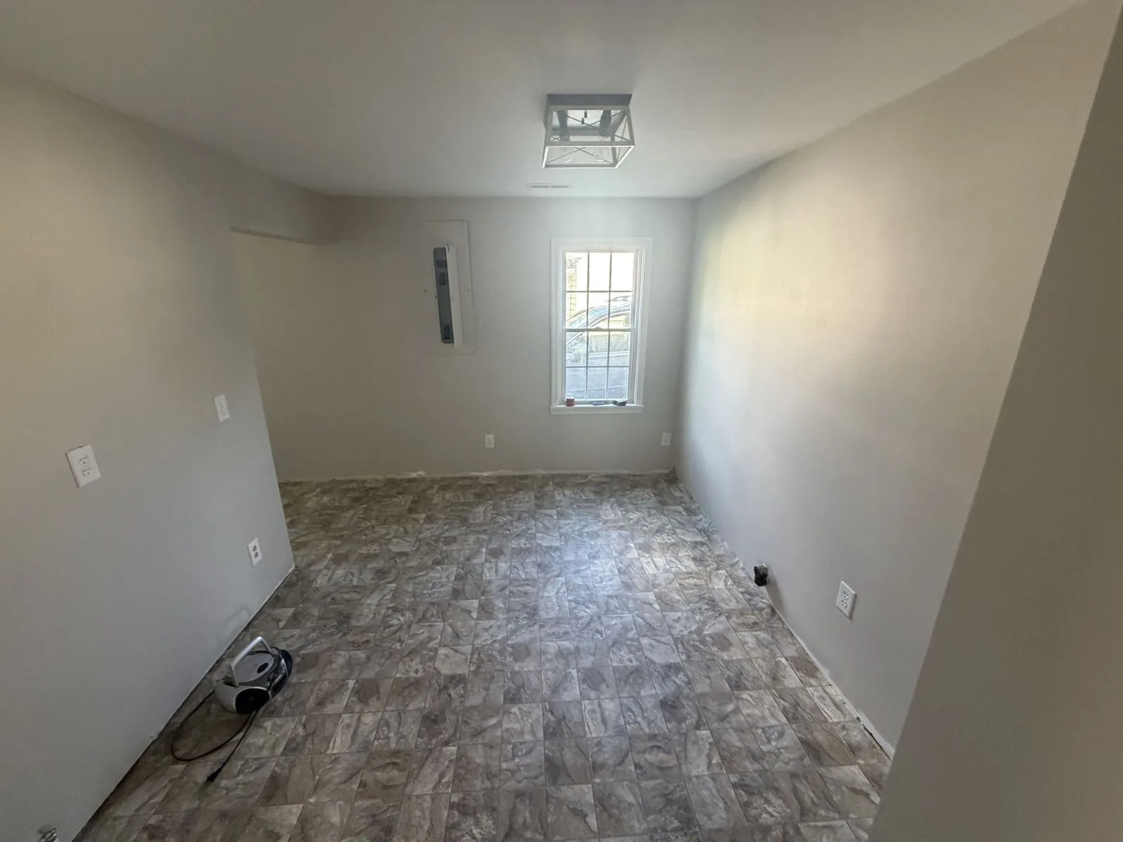 IMG_8714 — 224 E Millpond St, Kingsport, TN 37660