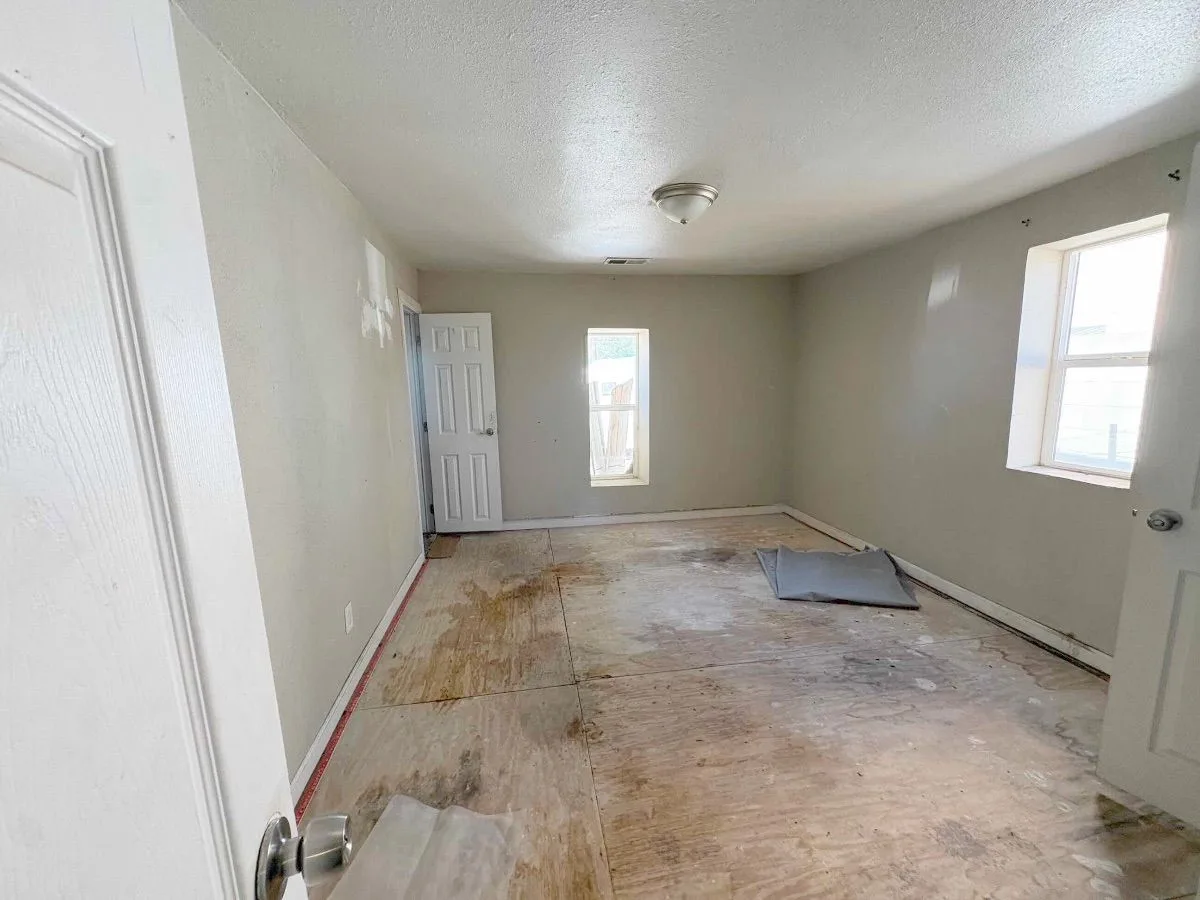 d86c97c6-4df4-72c4-efdf-025318446303 — 543 Dallas St SE, Albuquerque, NM 87108