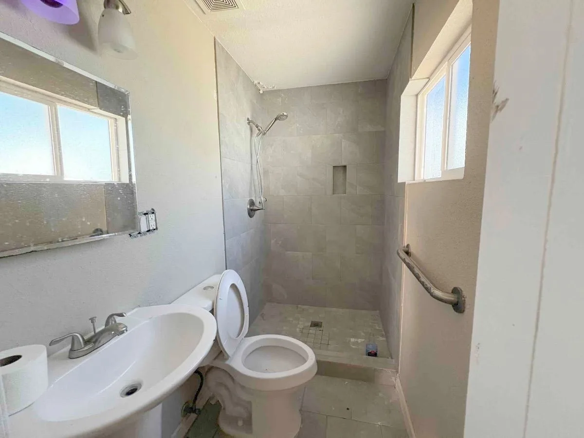 b03b816c-6ca2-320c-2e06-9ae141bb3b8f — 543 Dallas St SE, Albuquerque, NM 87108