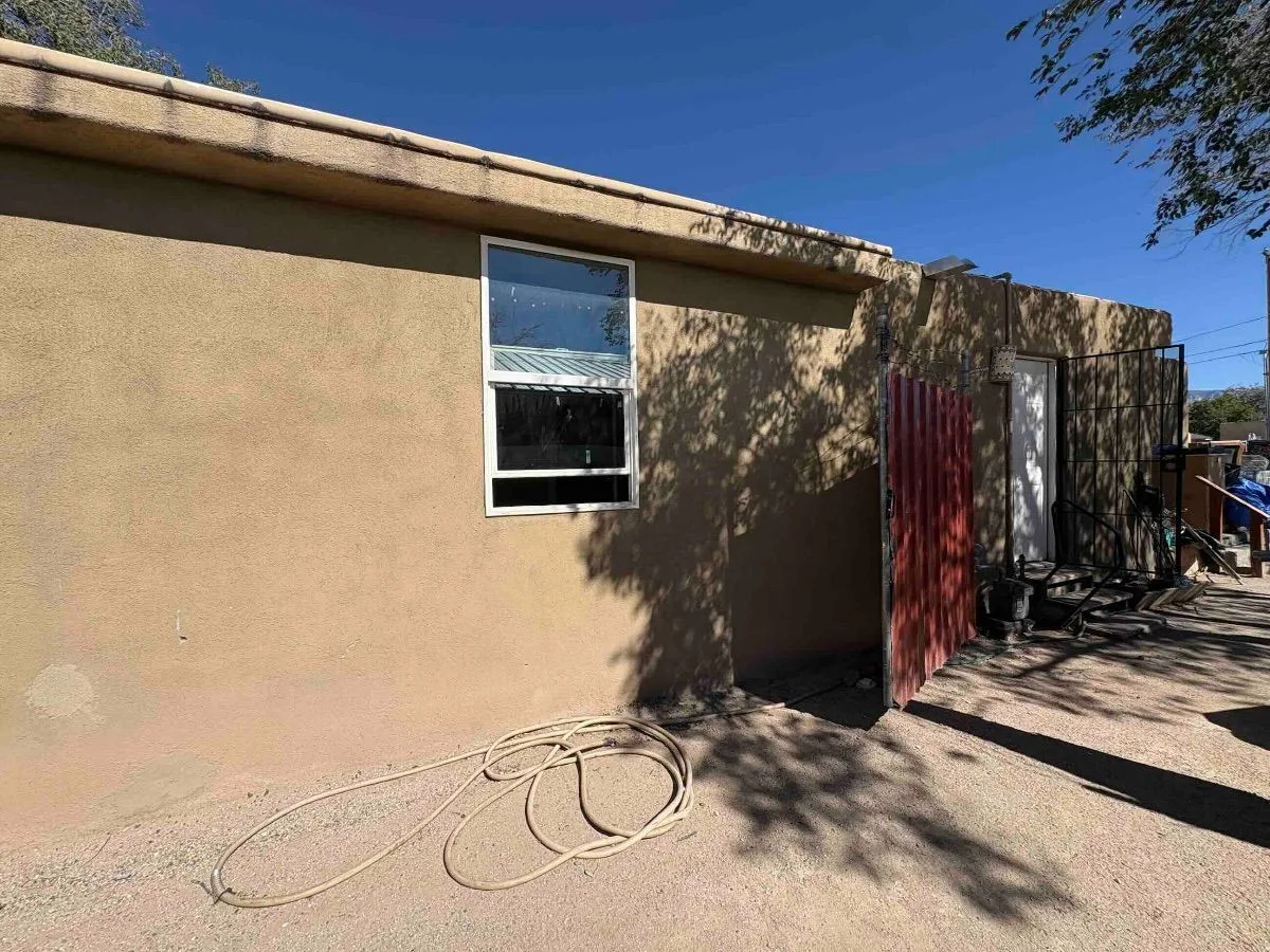 08cbbe40-c43e-66a7-997a-c0e1c21b5f2c — 543 Dallas St SE, Albuquerque, NM 87108