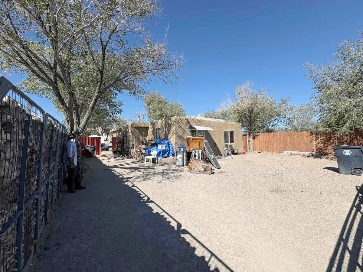 2d880186-3312-3bef-573c-d96913243600 — 543 Dallas St SE, Albuquerque, NM 87108