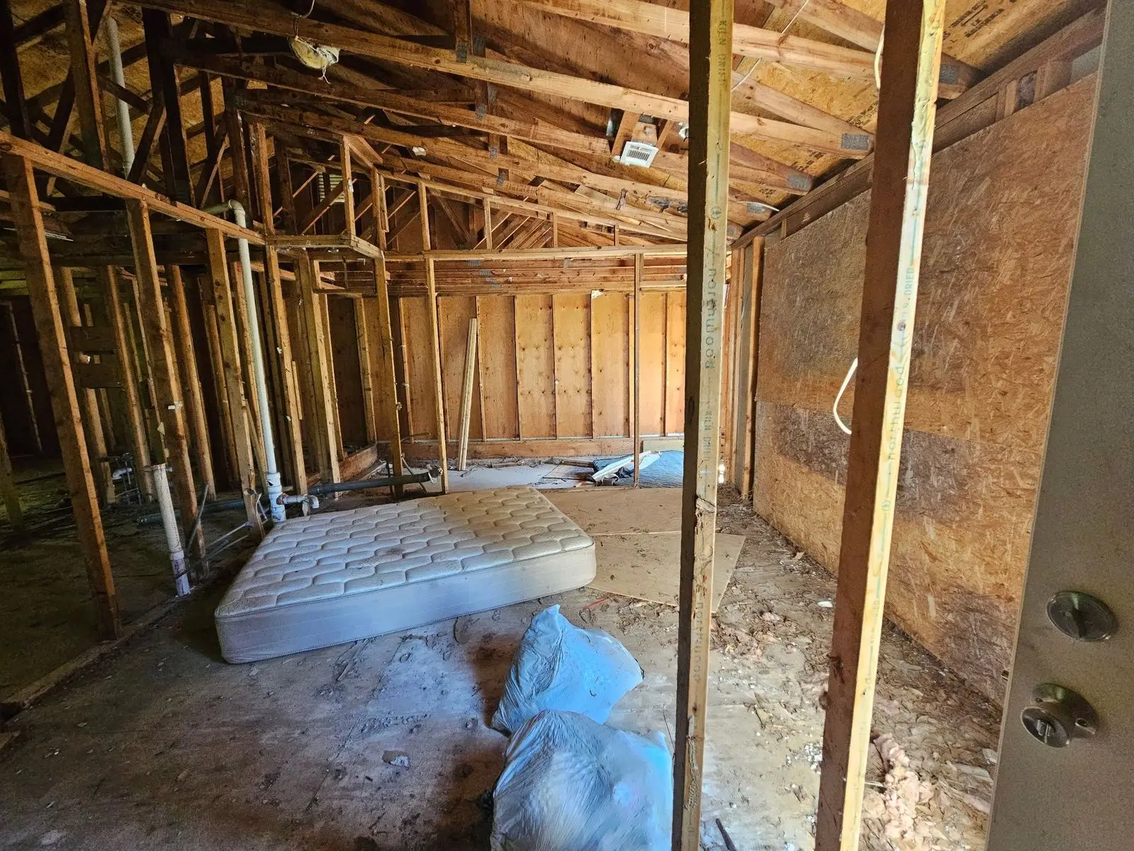 18072 — 1169 Mainstreet Valley Dr, Stone Mountain, GA 30088