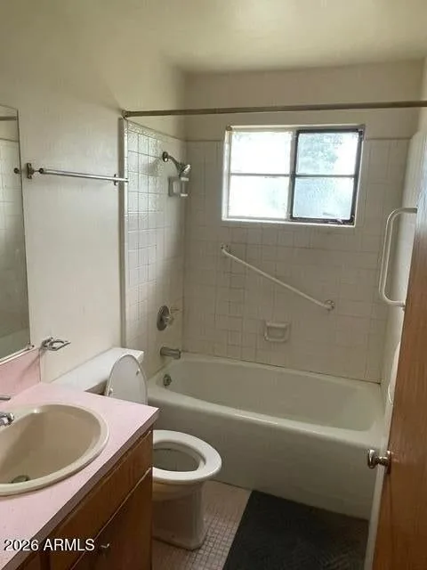 20261019151254989821000000-o — 2416 N 39th St, Phoenix, AZ 85008