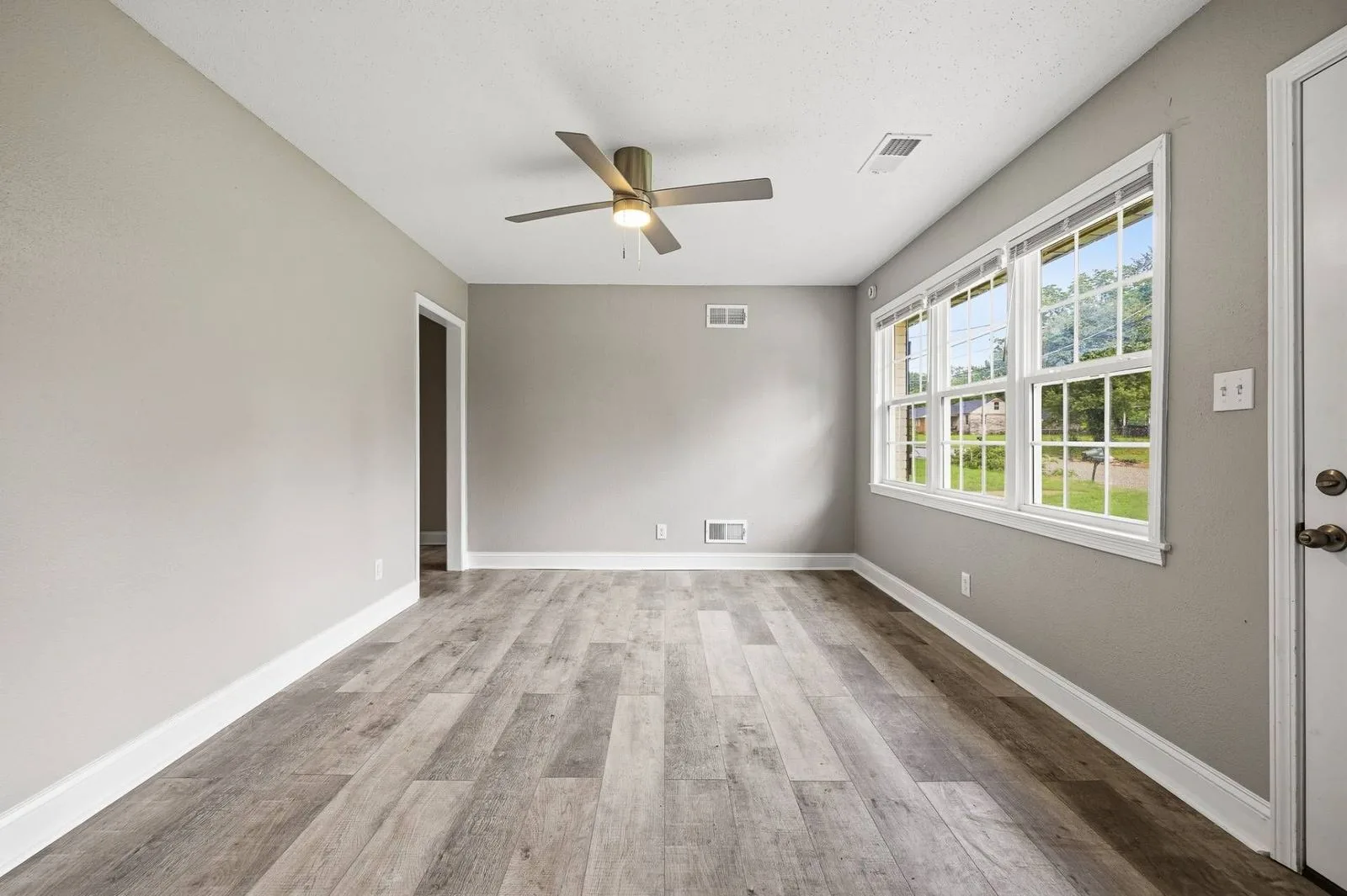 36_W_Emory_Rd-7 — 36 W Emory Dr, Memphis, TN 38109