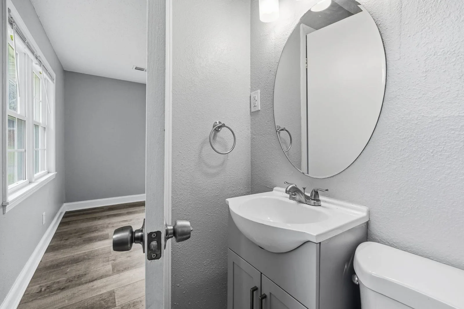 36_W_Emory_Rd-18 — 36 W Emory Dr, Memphis, TN 38109
