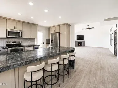 84a5e95a2e5a56959e9cd4a773d39869-cc_ft_384 — 5601 E Paradise Ln, Scottsdale, AZ 85254