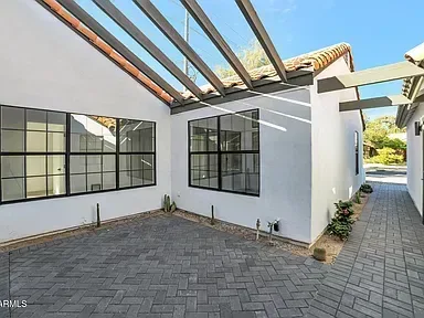2ee7b0a790c935bab9fff596392e79de-cc_ft_384 — 5601 E Paradise Ln, Scottsdale, AZ 85254