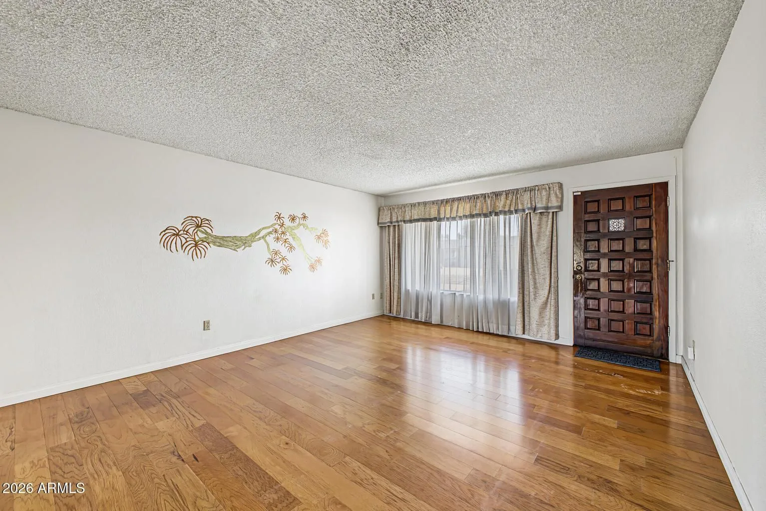 20261015160610502892000000-o — 3402 E Paradise Dr, Phoenix, AZ 85028
