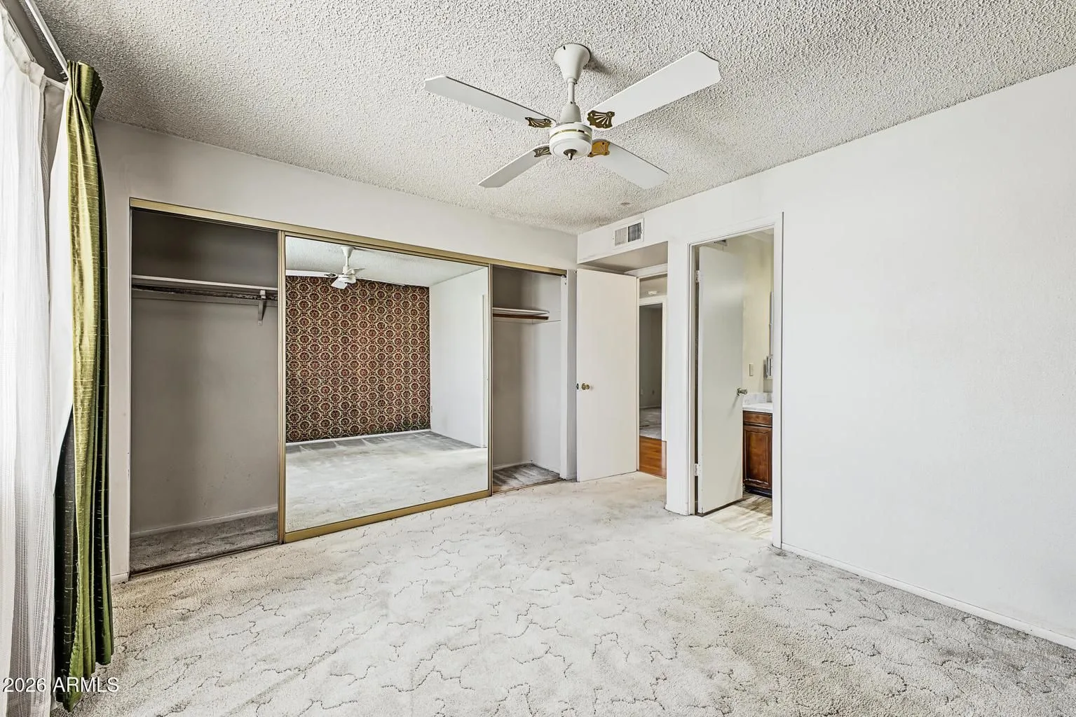 20261015160802052617000000-o — 3402 E Paradise Dr, Phoenix, AZ 85028