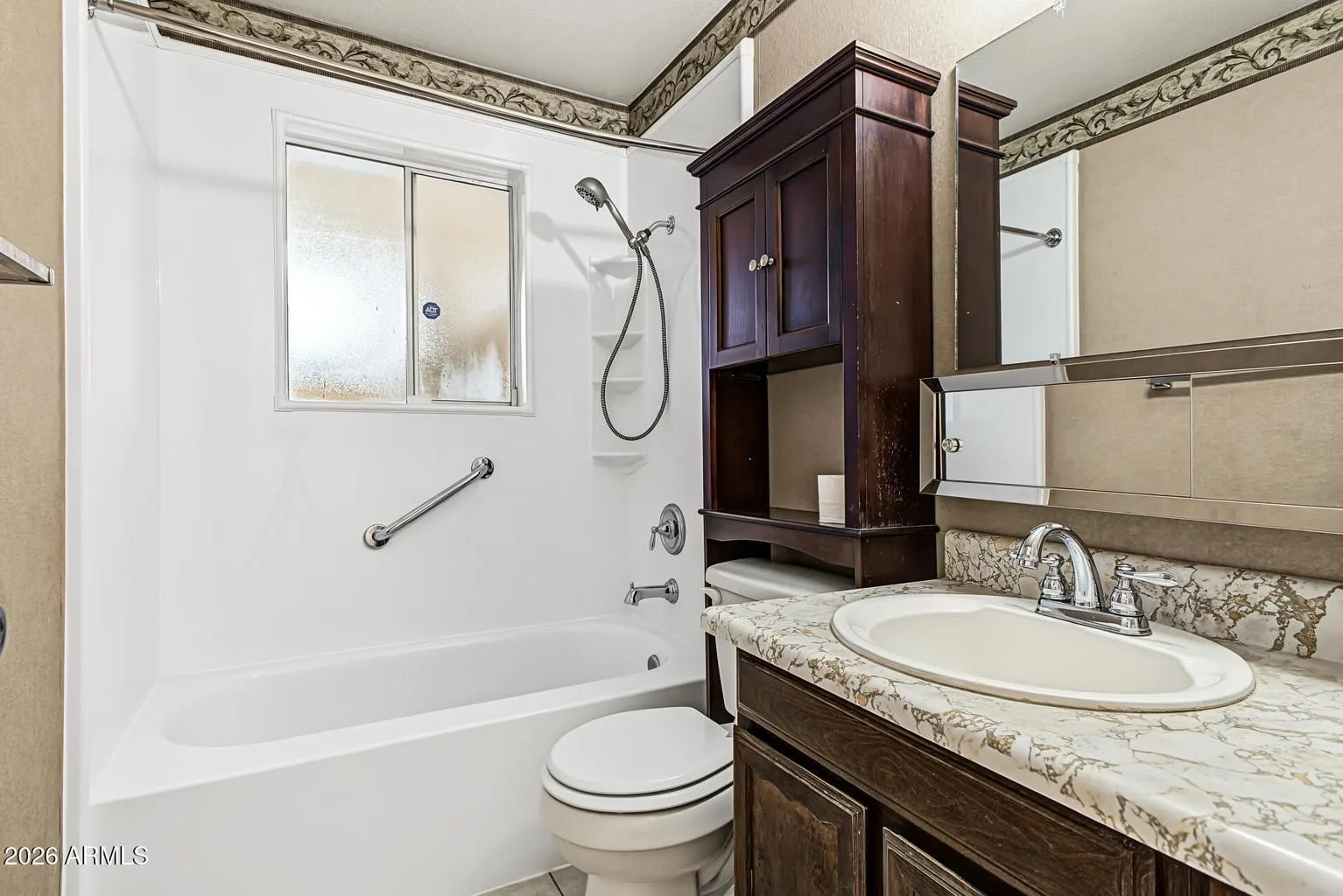 20261015161028251489000000-o — 3402 E Paradise Dr, Phoenix, AZ 85028