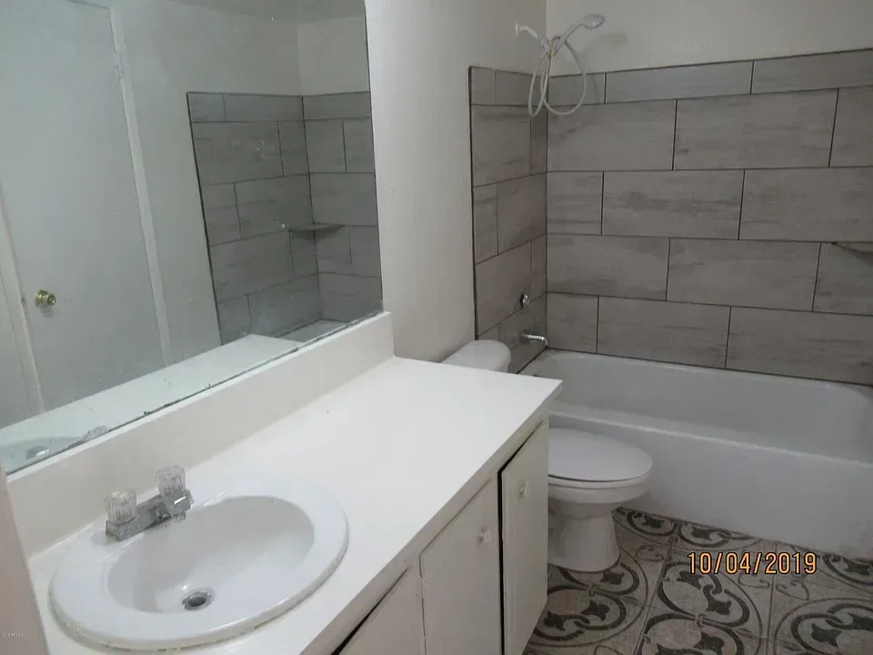 18e70b110447ef05a295bb87699b02b9-cc_ft_960 — 2408 W Campbell Ave, Apt 320, Phoenix, AZ 85015