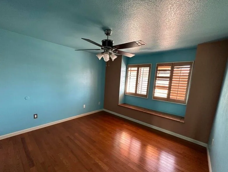 20251015050839230922000000-o — 5726 W Ivanhoe St, Chandler, AZ 85226